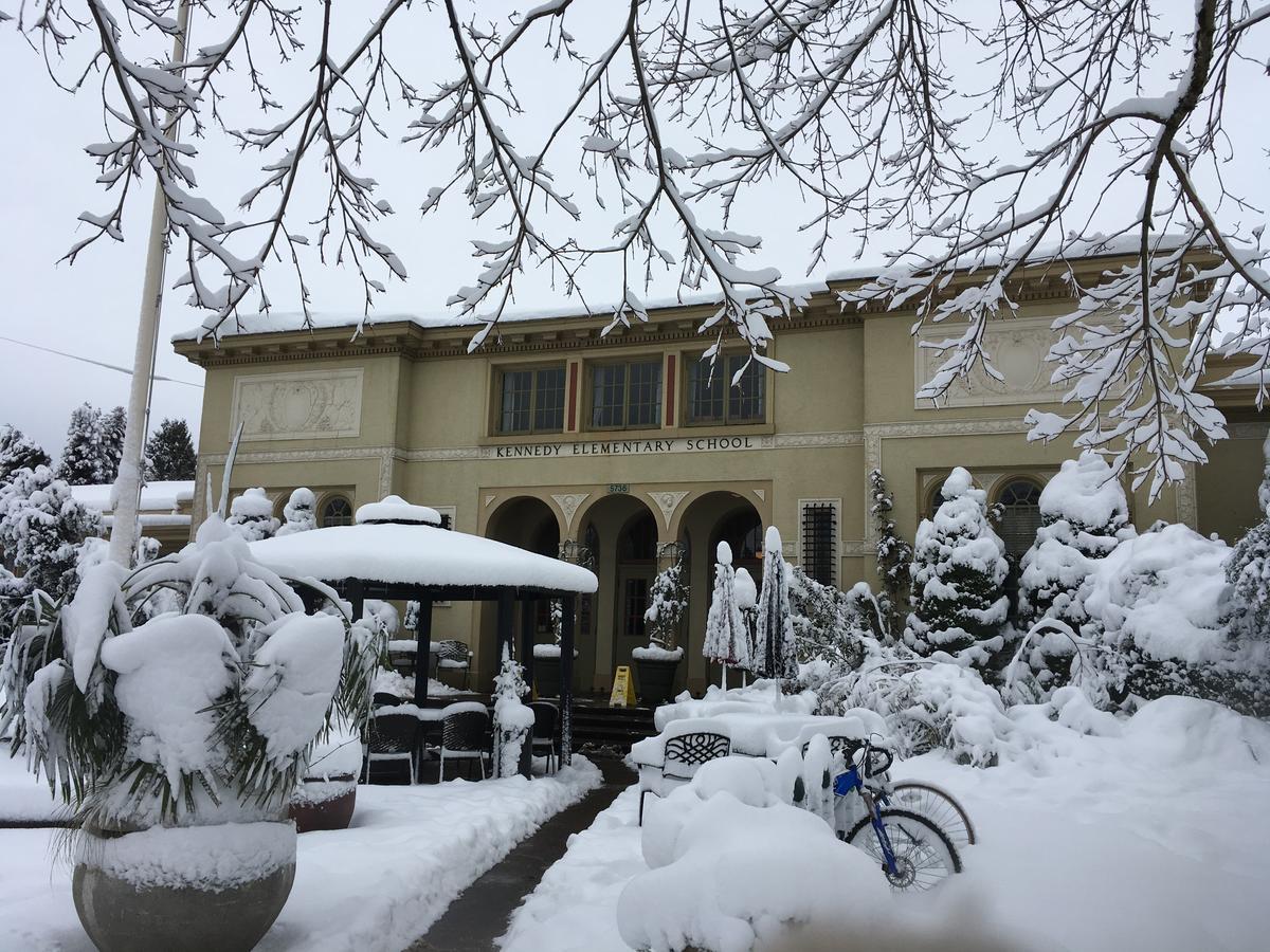 Mcmenamins Kennedy School Otel Portland Dış mekan fotoğraf